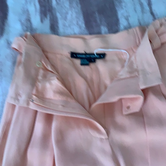 Pants - Peach Due per Due silk shorts, size 6